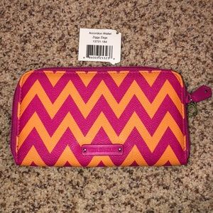 Vera Bradley Accordion Wallet Ziggy Zags